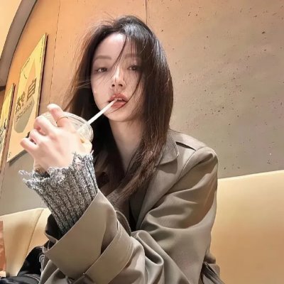 阳光灿烂的女人